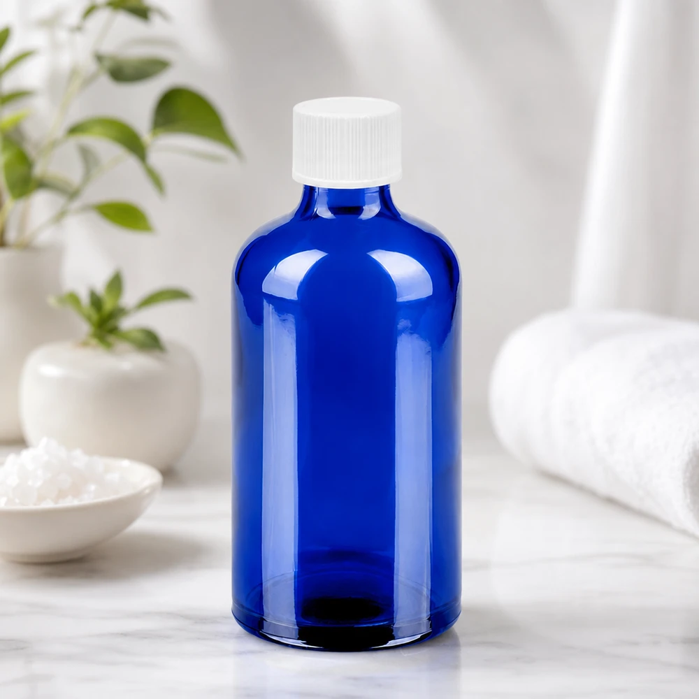 Bottiglia da 100ml 11mm SV bianco STD BlueLine UT18/100 Moderno flacone blu da 100 ml con tappo bianco a contrasto per un design contemporaneo