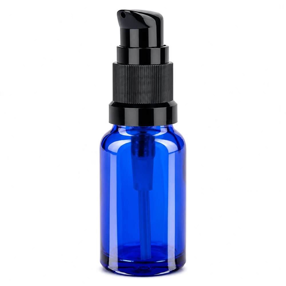 Flacone a pompa da 10 ml nero STD BlueLine UT18/10 Flacone a pompa da 10 ml BlueLine UT18/10 in blu con dispenser nero ideale per il formato da viaggio