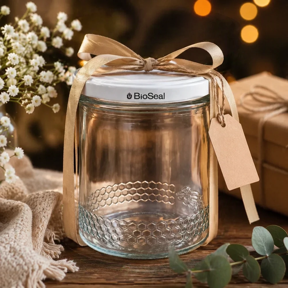 Vasetto per miele da 560 g con capsula bianca BioSeal UNiTWIST Vasetto di miele da 400 ml vuoto con coperchio BioSeal bianco in regalo, decorato con fiocco e ciondolo dorati