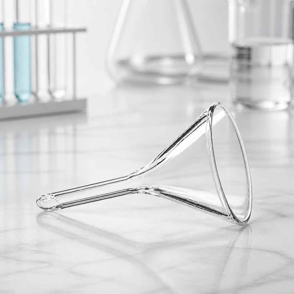 Imbuto da laboratorio compatto in vetro soda-calcareo con apertura di 30 mm e pratico manico corto per una facile manipolazione