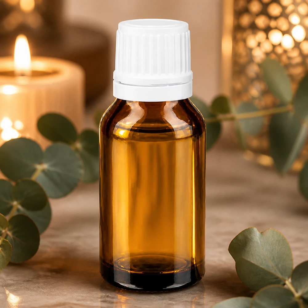Piccola boccetta in vetro ambrato da 15 ml con tappo a vite bianco per oli essenziali