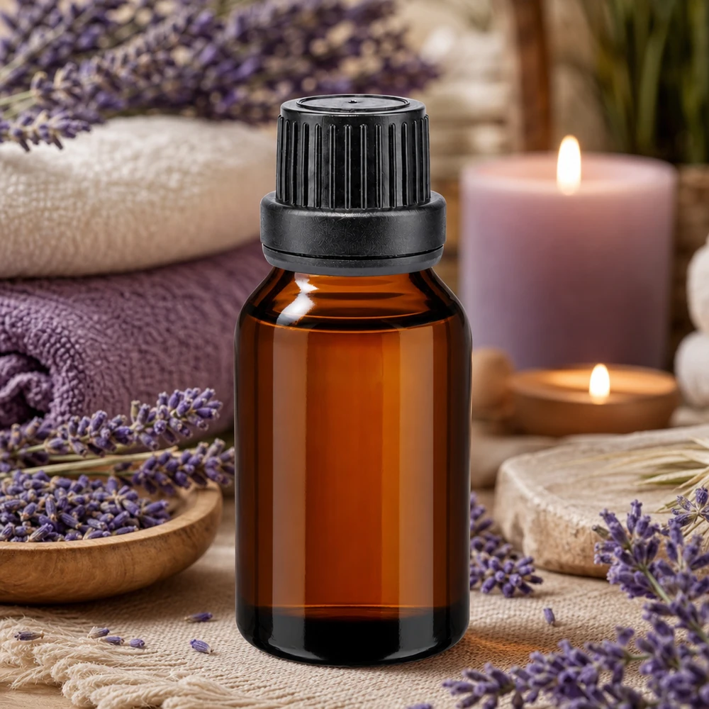 Piccola boccetta in vetro ambrato da 15 ml con tappo contagocce per aromaterapia e olio di lavanda