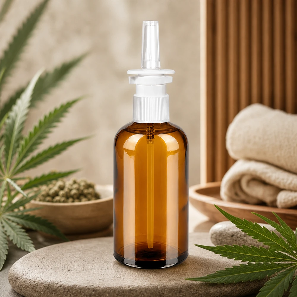 Flacone spray nasale da 100 ml c/tr. STD BrownLine UT18/100 Flacone spray nasale ecologico da 100 ml in vetro marrone riciclabile, riutilizzabile