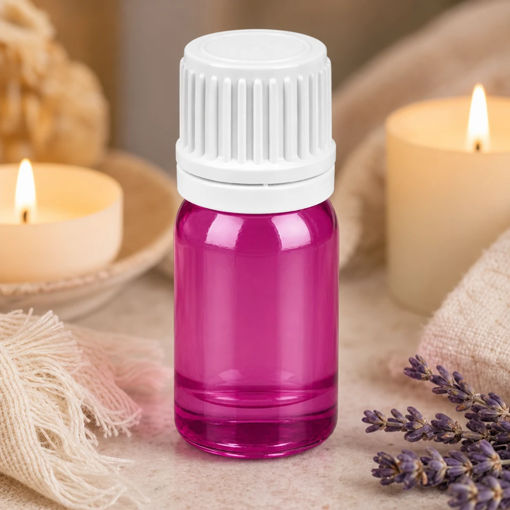 Flacone contagocce da 5 ml con apertura millimetrica da 0,7 mm per un'erogazione controllata del liquido.