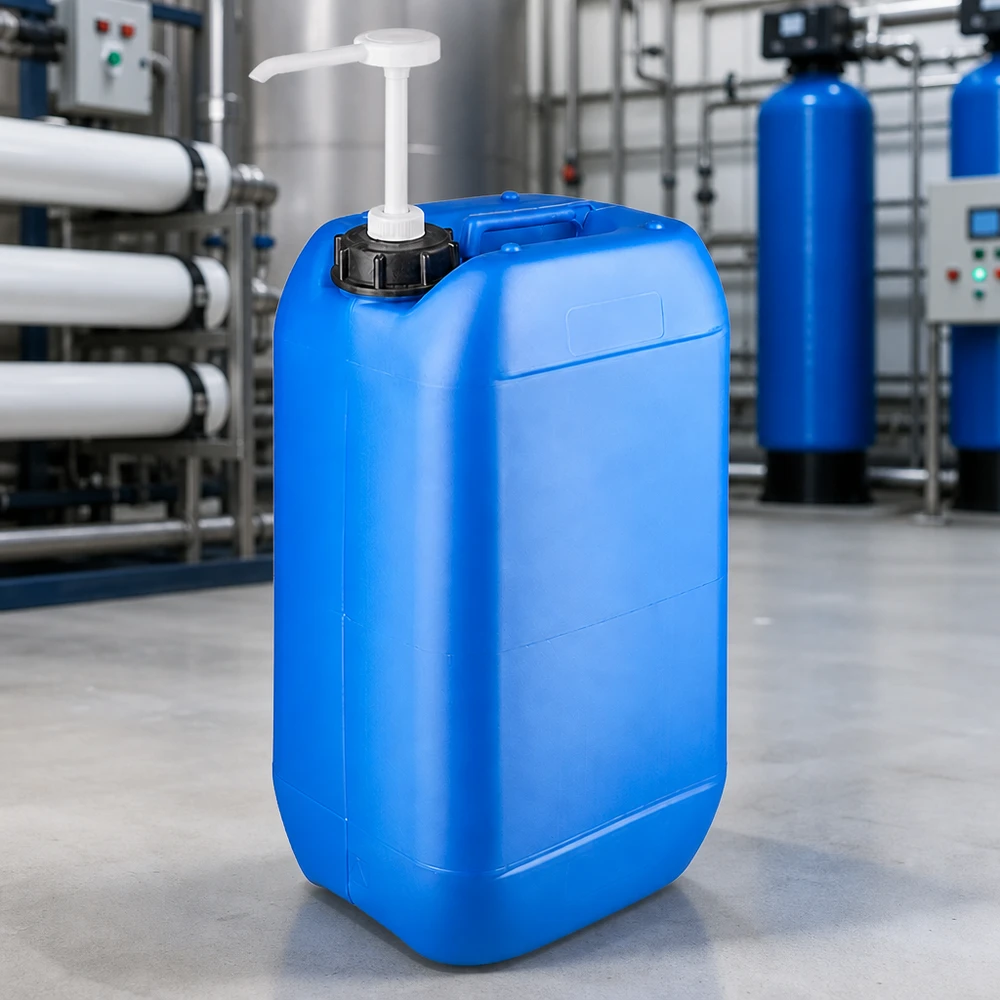 Tanica portatile da 15 litri, blu, con manico ergonomico e pompa dosatrice bianca