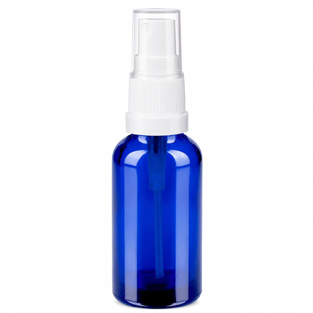 Flacone spray da 30 ml bianco/trasparente STD BlueLine UT18/30 Il flacone spray BlueLine da 30 ml in blu cobalto protegge il contenuto dai raggi UV.