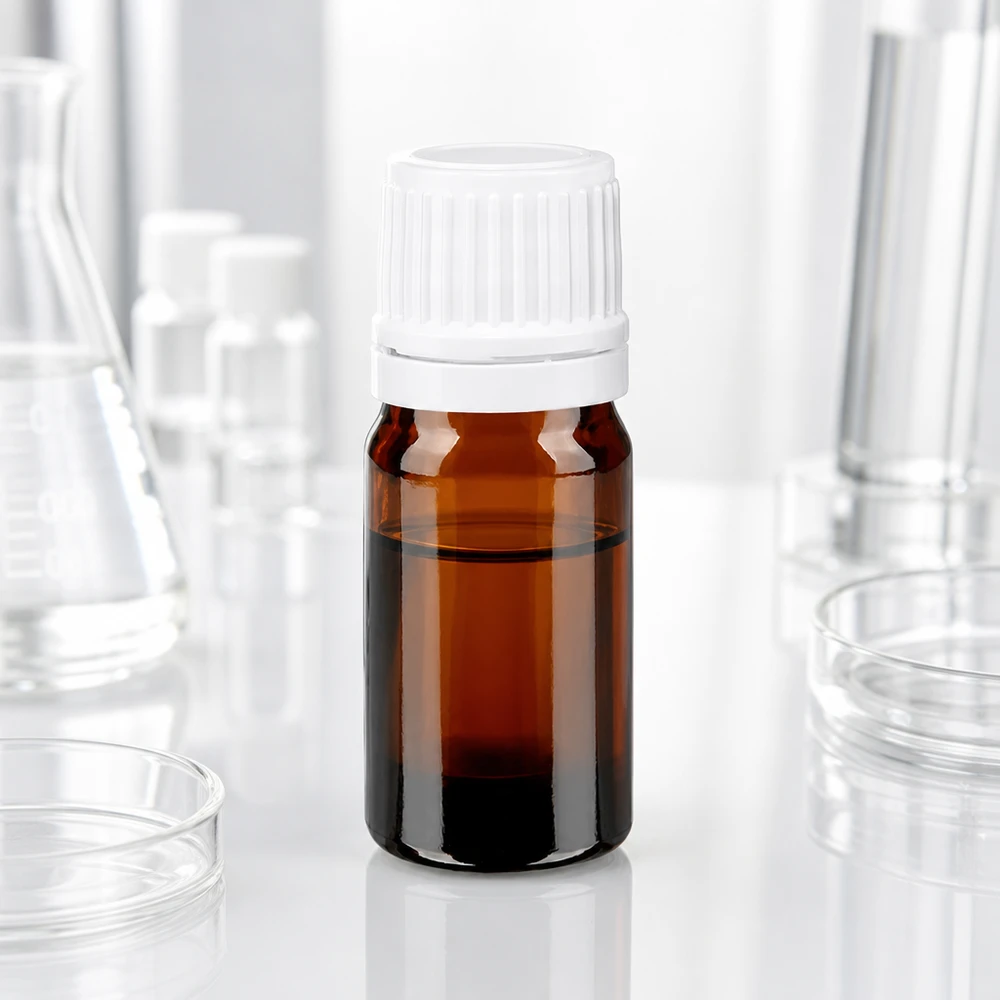 Flacone da farmacia da 5 ml in vetro ambrato con tappo di sicurezza bianco da 11 mm in laboratorio