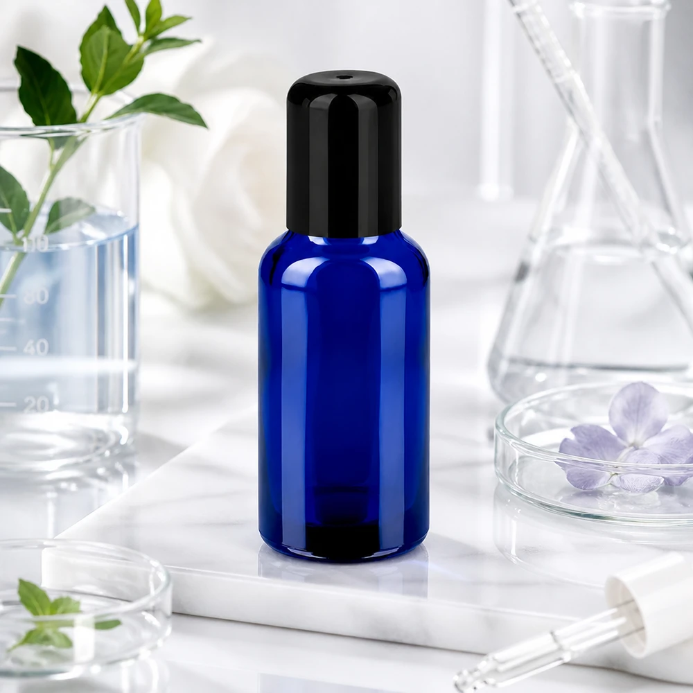 Flacone roll-on da 30 ml nero STD BlueLine UT18/30 Flacone in vetro riutilizzabile da 30 ml Roll-On STD BlueLine UT18/30 per cosmetici sostenibili