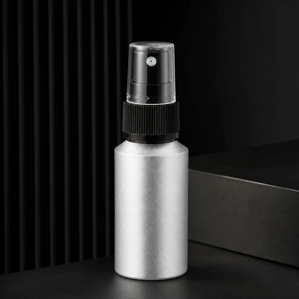 Flacone professionale in alluminio da 30 ml con spruzzatore a pompa per una distribuzione uniforme dei prodotti di cura