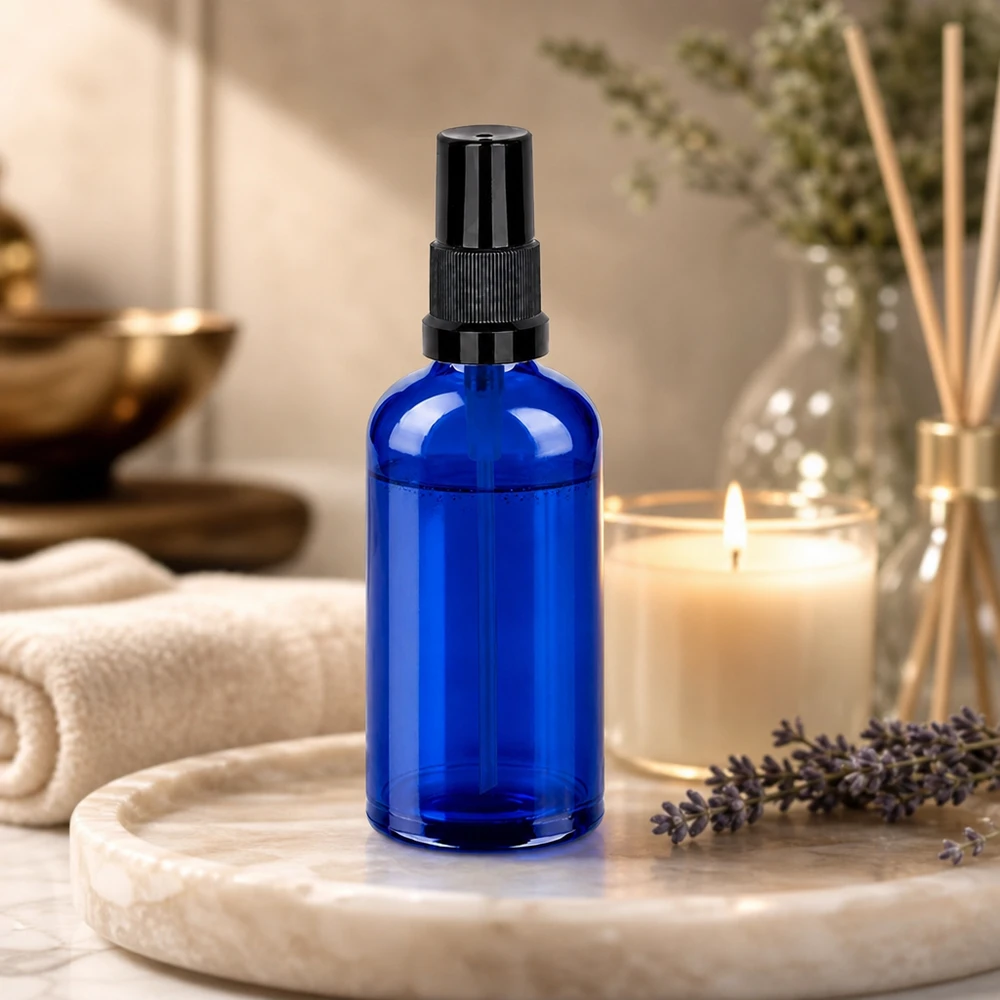 Flacone spray da 100 ml nero STD BlueLine UT18/100 Flacone spray blu cobalto da 100 ml con vetro robusto - STD BlueLine UT18/100 per l'uso quotidiano