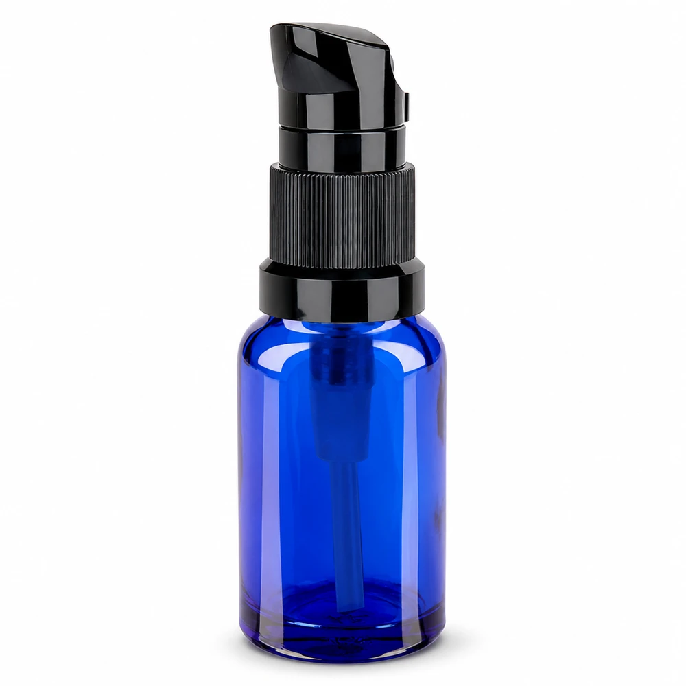 Flacone a pompa da 10 ml nero STD BlueLine UT18/10 Flacone a pompa compatto da 10 ml di colore nero per siero, olio ed essenza, con pratico attacco per il dosaggio.