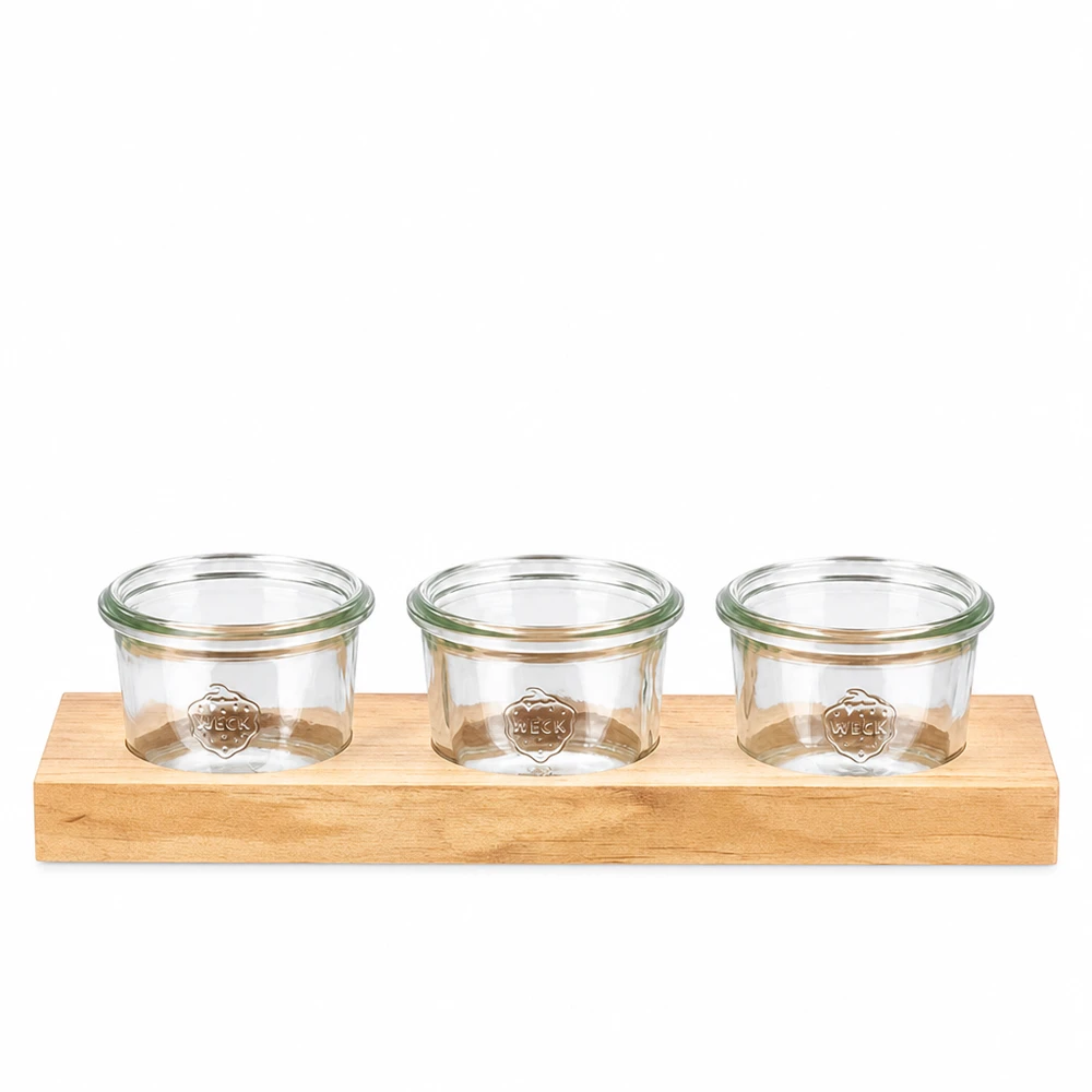 Tavola da portata in legno Plano3 con 3 bicchieri Weck da 80 ml per salse, condimenti e snack